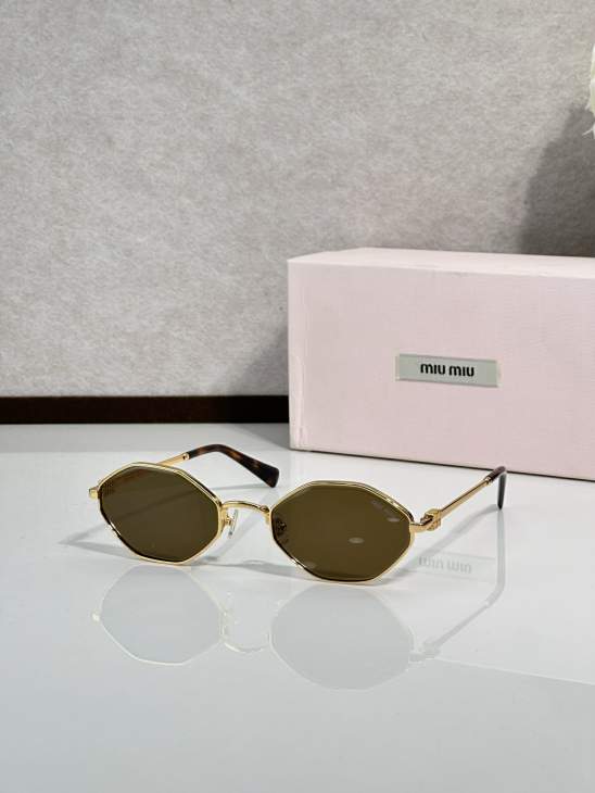 Picture of Miu Miu Sunglasses _SKUfw77894748fw